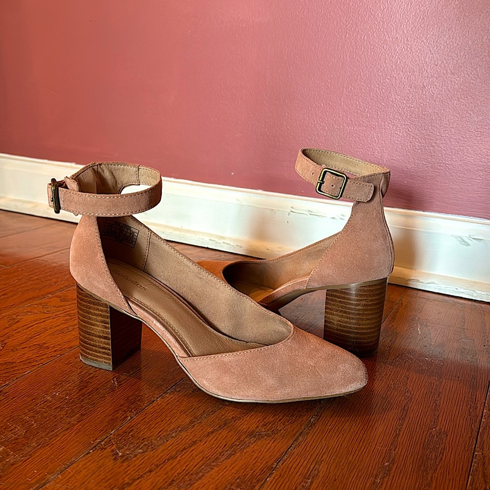Solid is Gemma Heels 7.5